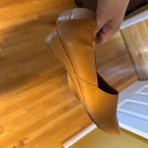 L'Amour Des Pieds Brylee Flats